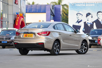 2017款海马福美来1.6L自动豪华型