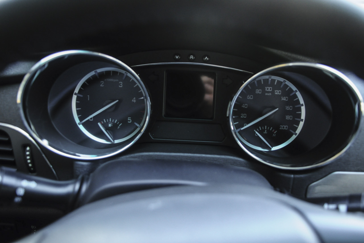 2015款帅铃T6 2.8T手动柴油旗舰型HFC4DA1-2C