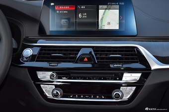 2019款宝马5系2.0T自动530Li 尊享型M运动套装