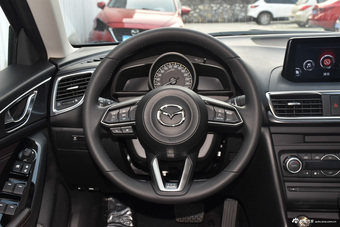 2017款马自达3昂克赛拉 三厢 2.0L 自动尊贵型