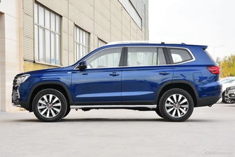 2018款荣威RX8 2.0T自动智联网四驱旗舰版