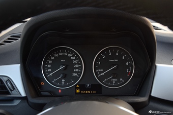 2016款宝马X1 1.5T自动sDrive18Li尊享型