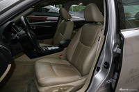 2016款英菲尼迪Q50L 2.0T自动豪华版 