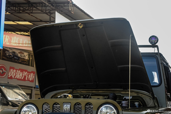 2016款战旗2.0L手动角斗士豪华型 国IV