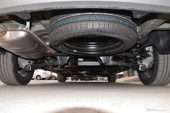 2017款宝骏730 1.5T手动尊享型7座