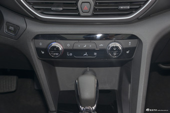 2018款雪佛兰1.3T自动耀享版Redline 530T(5+2款)