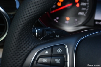 2018款奔驰V级 V 260 领航版