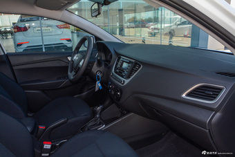 2016款悦纳1.4L自动炫酷版GLS