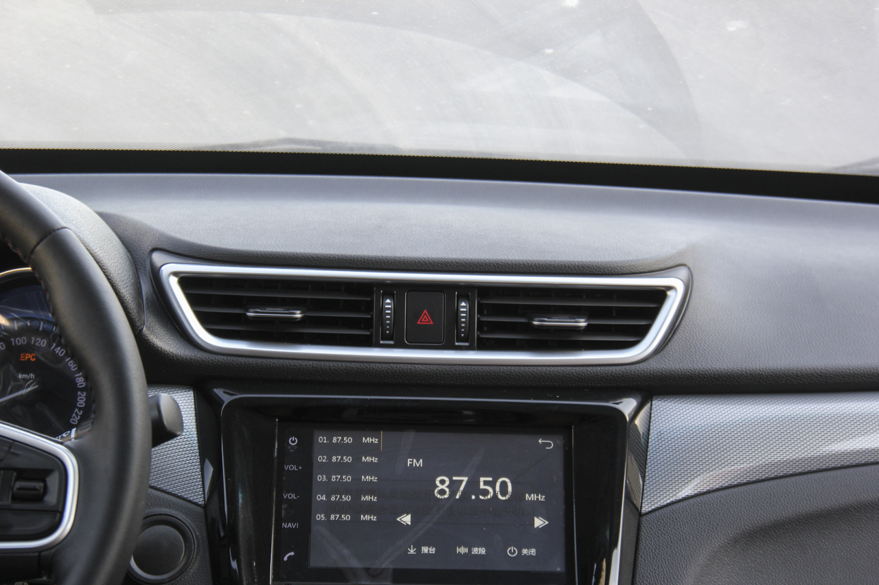 2018款开瑞K60 1.5L手动豪华型