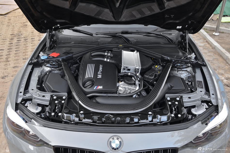 2018款宝马M4 3.0T自动CS