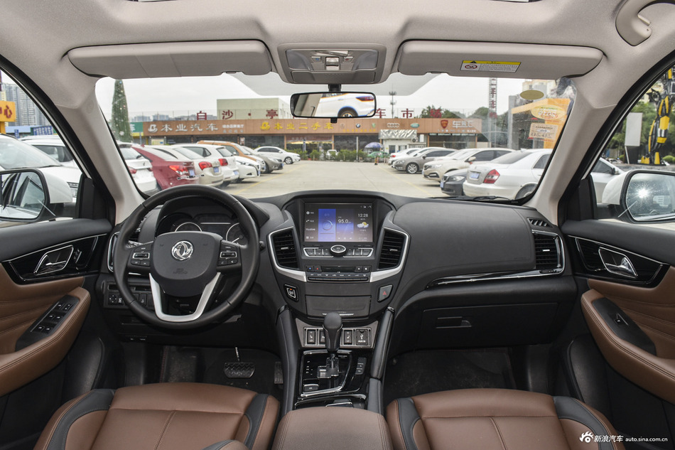 2018款东风风神AX7 1.6T自动尊贵型