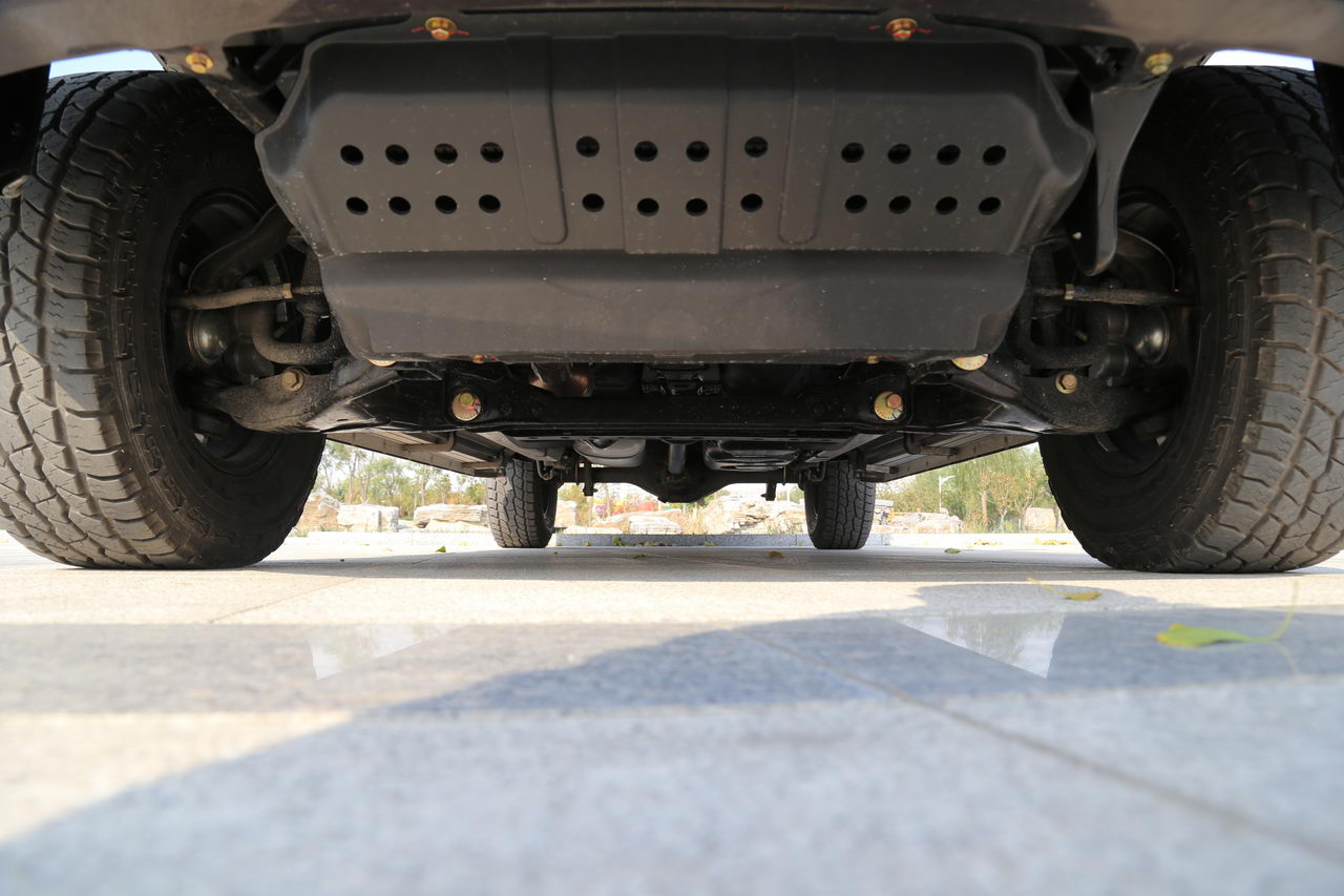 2016款领主 2.5T手动两驱超豪华型