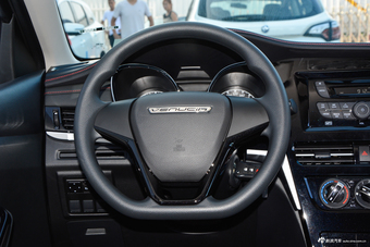 2018款启辰T70 1.6L手动睿趣版