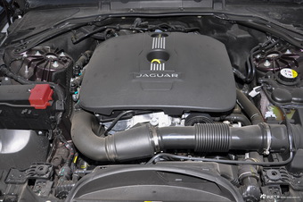 2017款捷豹XFL 2.0T自动240PS奢华版