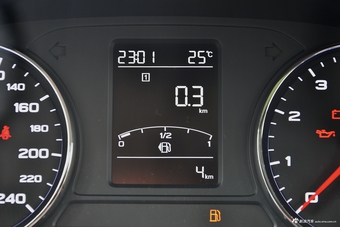 2017款荣威i6 1.5T手动豪华版20T