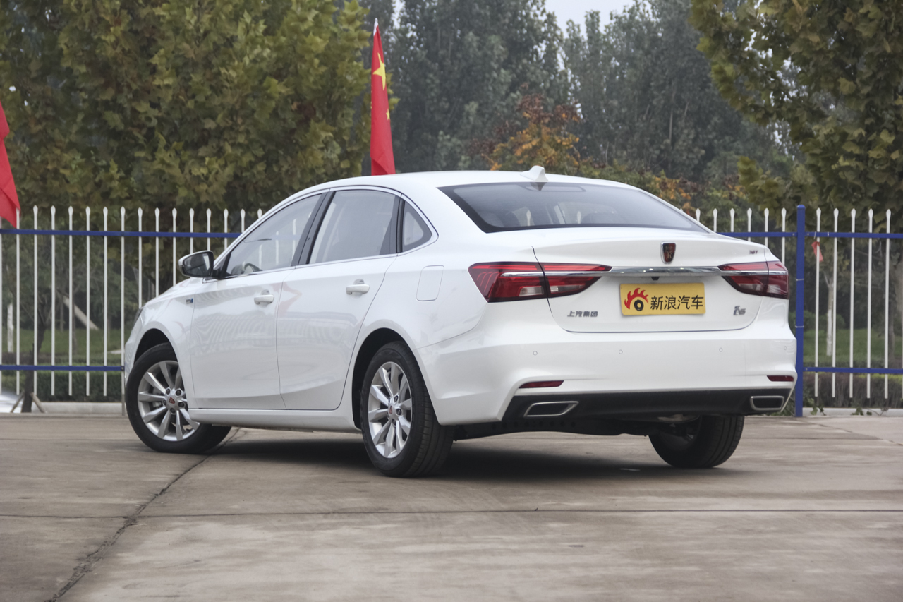 2017款荣威i6 1.0T自动互联网智享版16T