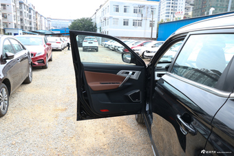 2018款吉利博越1.8TD自动智尊型4G互联版