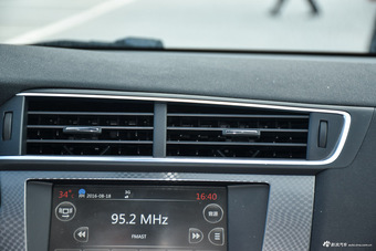 2016款DS 4S 1.6T自动智享版THP160