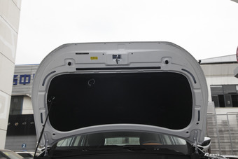 2017款众泰T300 1.5L手动精英型 