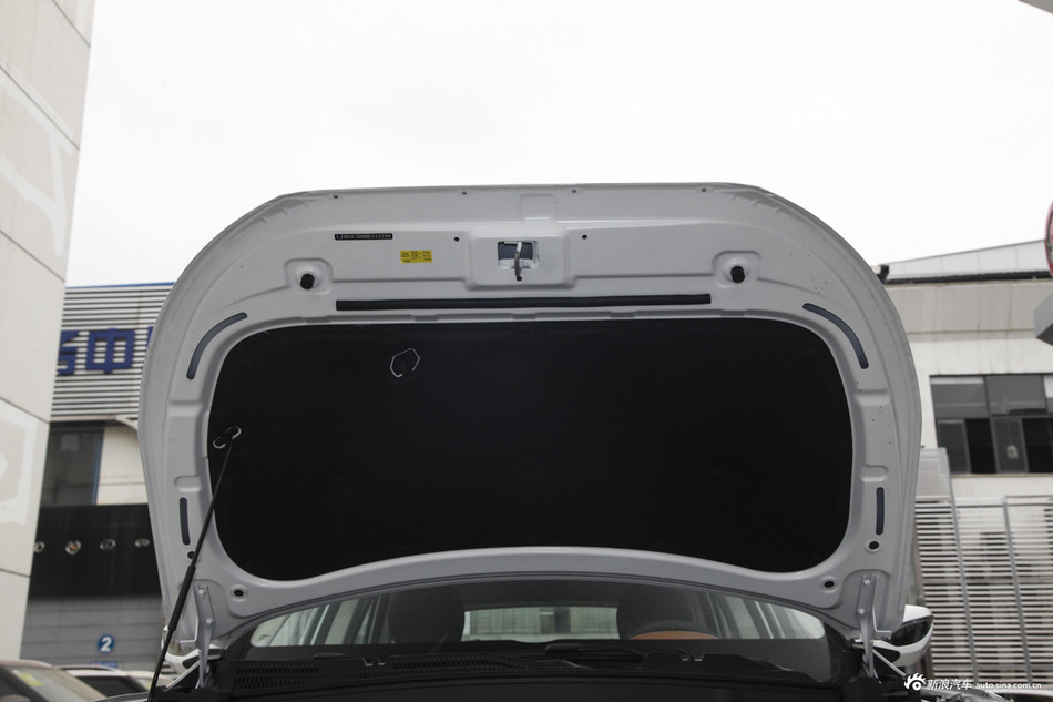 2017款众泰T300 1.5L手动精英型 