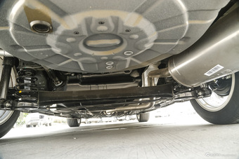 2015款众泰Z500 1.5T 手动尊贵型