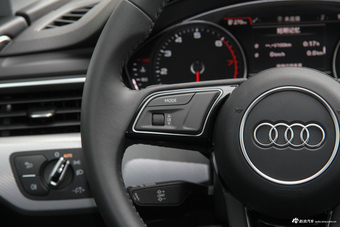 2017款奥迪A5 2.0T自动Sportback 45 TFSI时尚型