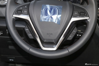 2016款长安CS15 1.5L自动豪华版