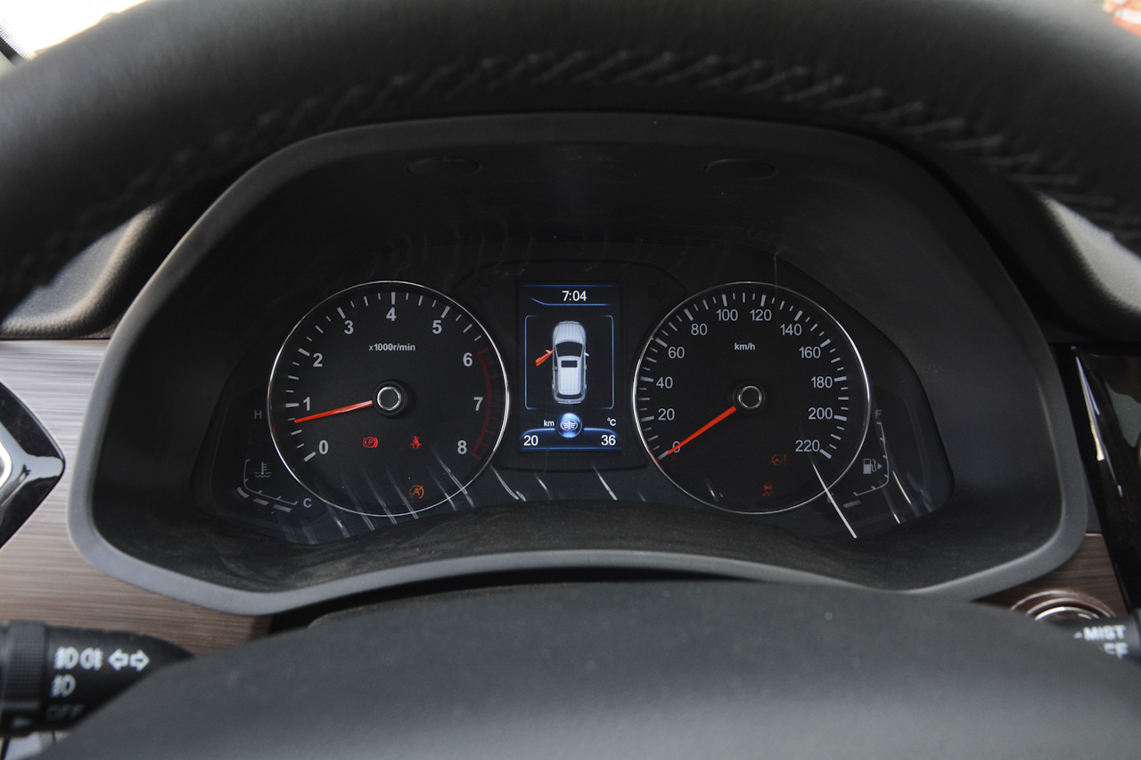 2018款森雅R7C 1.6L 手动豪华型