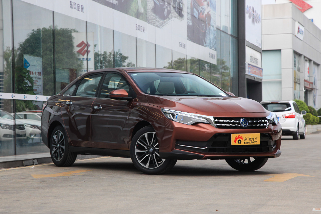 2018款启辰D60 1.6L自动智联豪华版