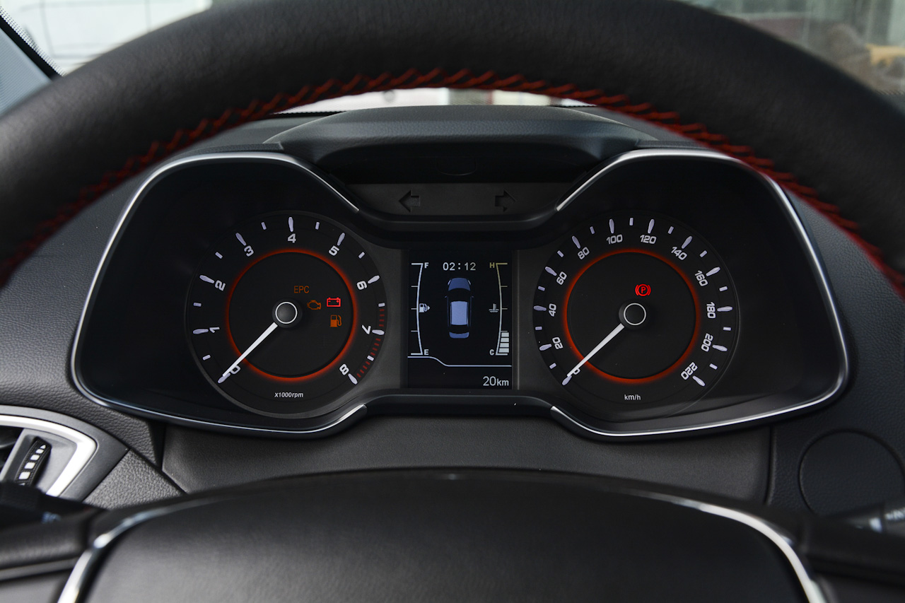 2017款艾瑞泽5 1.5L手动豪华版