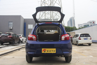2014款启辰R30 1.2L手动尊享版