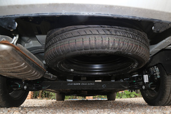 2017款宝骏730 1.8L iAMT豪华型7座