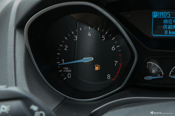 2018款福克斯三厢1.6L自动风尚型智行版