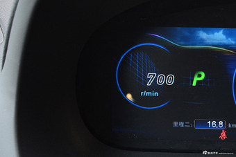 2017款比亚迪S7 2.0T自动尊荣型