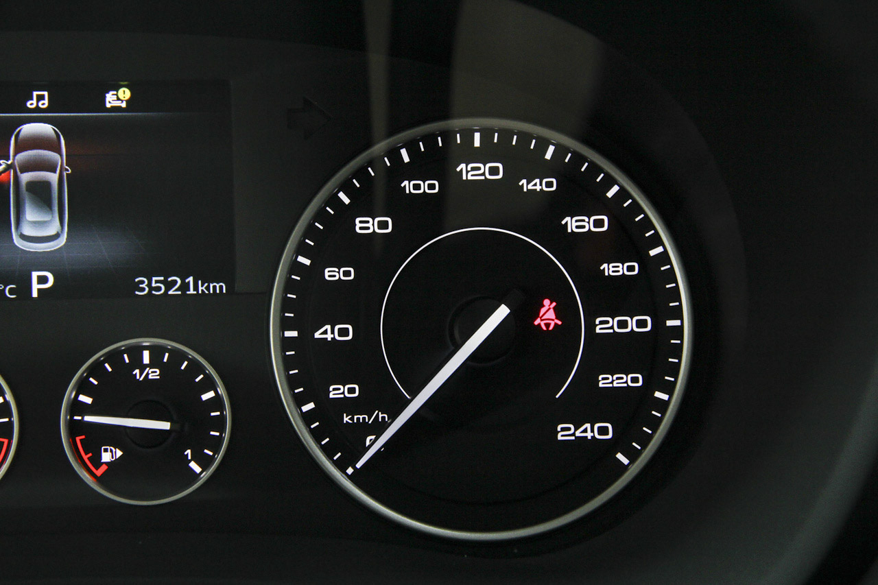 2016款宝沃BX7 2.0T自动两驱豪华版28T