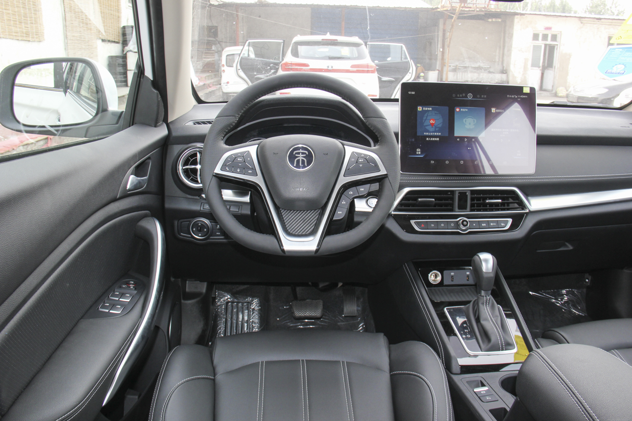 2019款比亚迪宋1.5TI自动智联越动型