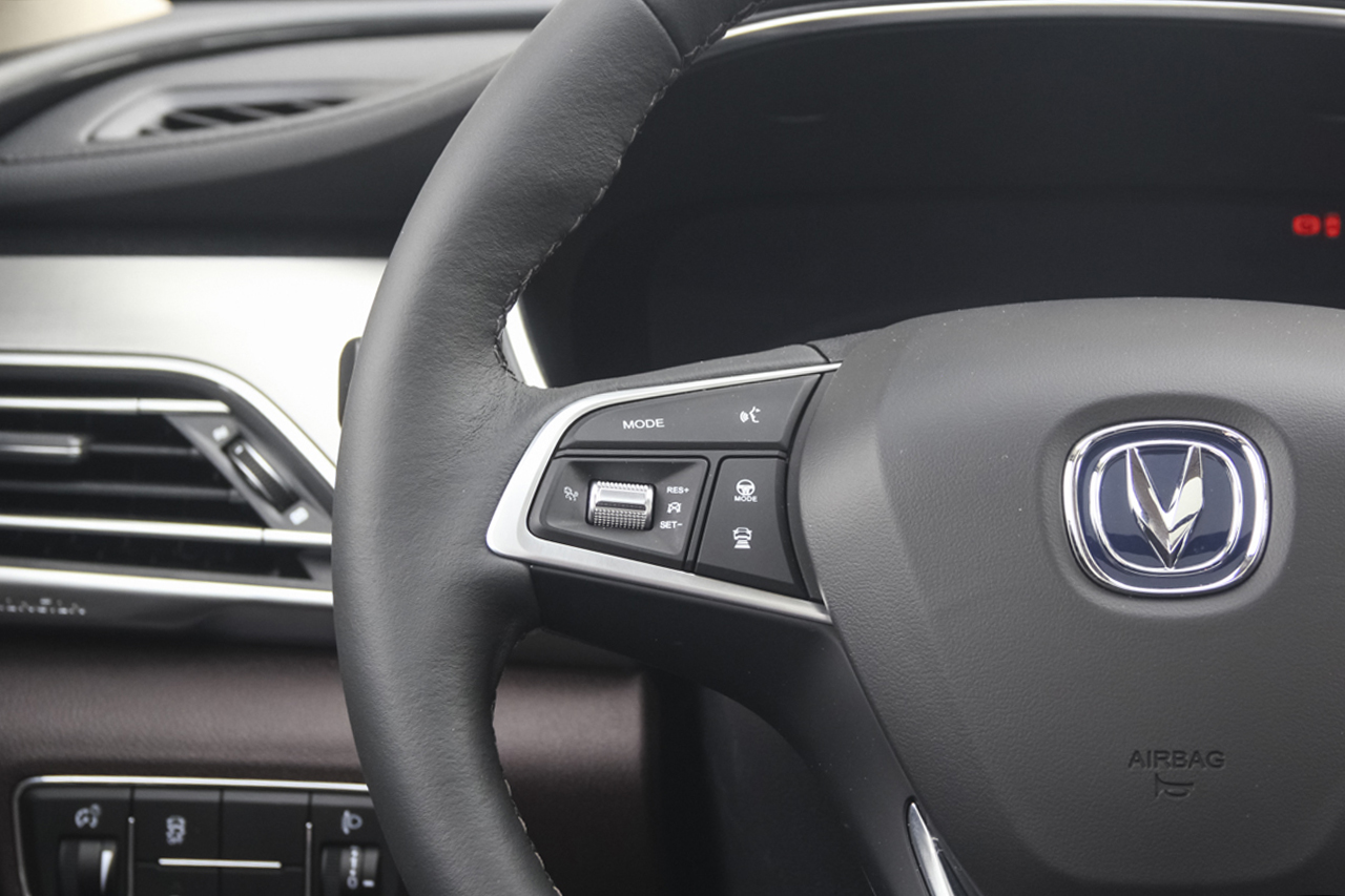 2018款睿骋CC1.5T自动智雅型