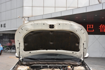 2017款傲虎 2.5L自动豪华导航版 EyeSight