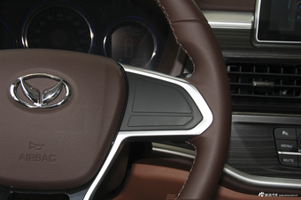 2018款北汽幻速S7 1.5T 手动尊享型