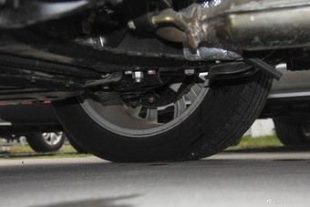 2015款陆风X7 2.0T自动全景旗舰版