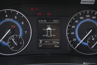 2018款风光S560 1.8L CVT尊贵型