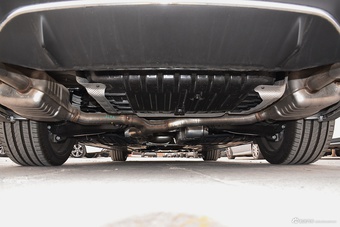 2016款奔驰E级E300L 豪华型