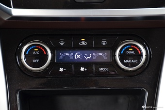 2016款启辰T70X 2.0L自动睿享运动版