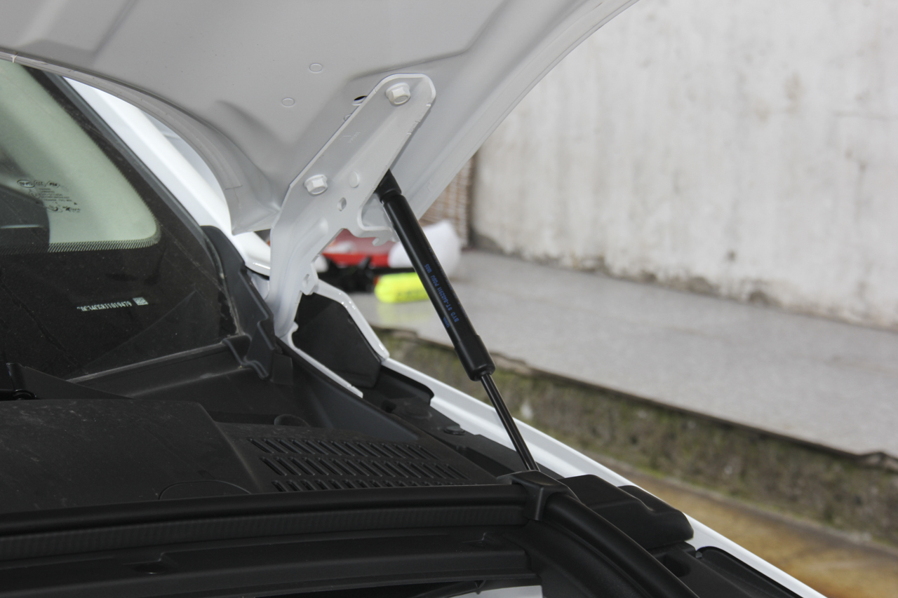 2018款比亚迪唐2.0T自动智联尊贵型7座