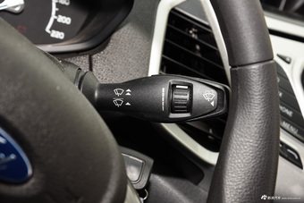 2013款翼搏1.5L自动风尚型 情调蓝