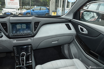 2015款纳5 1.8T自动旗舰型