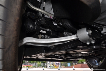 2018款XT4 2.0T四驱铂金版28T