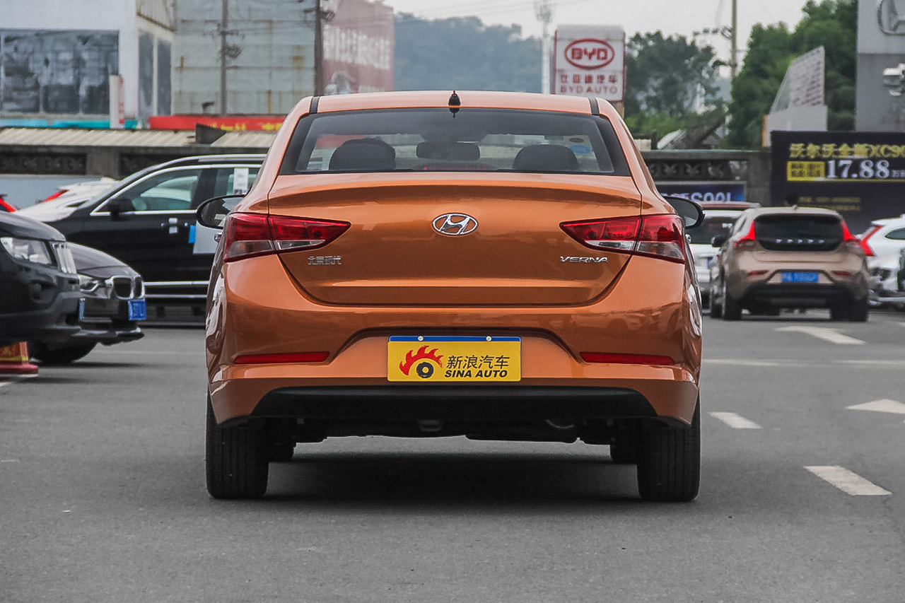 2016款悦纳1.6L自动精英版TOP