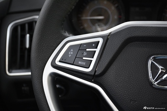 2016款驭胜S350 2.0T自动四驱汽油超豪华版5座