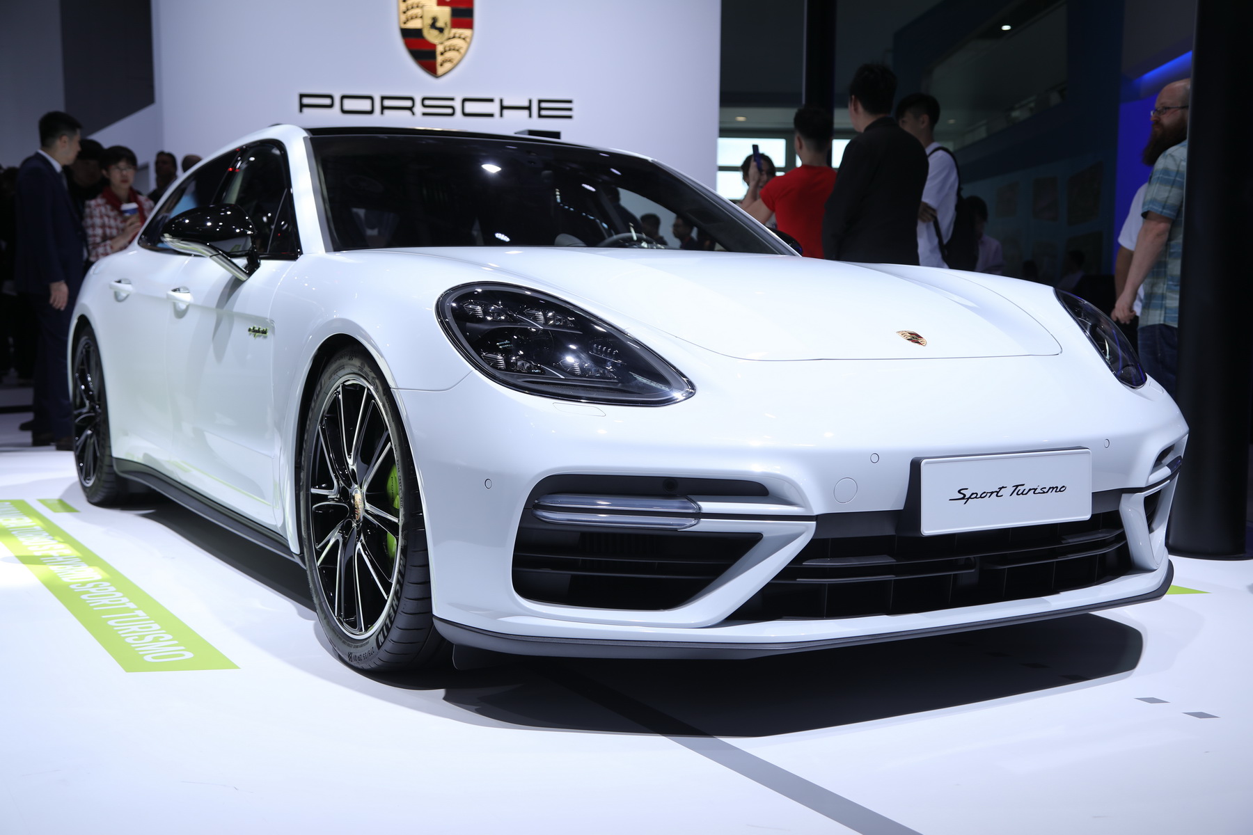 保时捷Panamera Turbo S E-Hybrid Sport Turismo